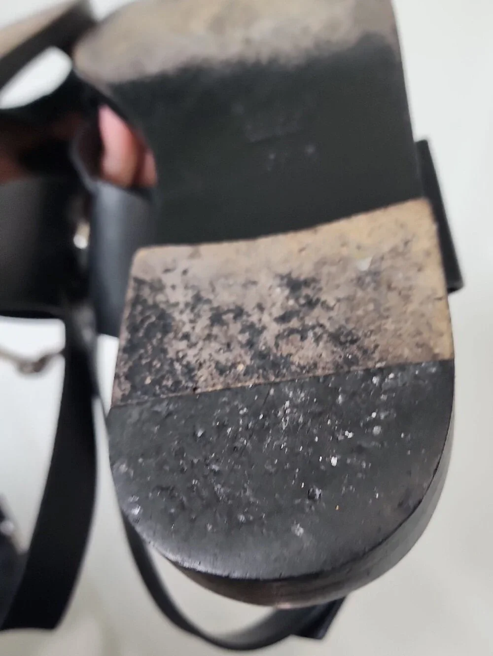 GUCCI Juliette Black Leather Horsebit Sandals